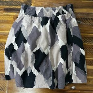 Geometric A-line Pocketed Skirt